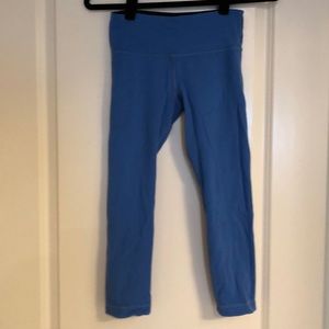 So cool!  Reversible Lululemon crops- size 4